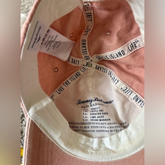 Tommy Bahama women’s rose colored denim adjustable hat - Picture 5 of 7